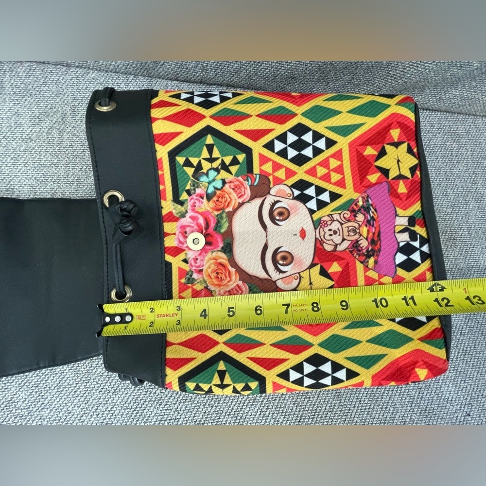 Frida Kahlo Vibrant Black and Red Geometric Backpack Puse - Picture 15 of 16